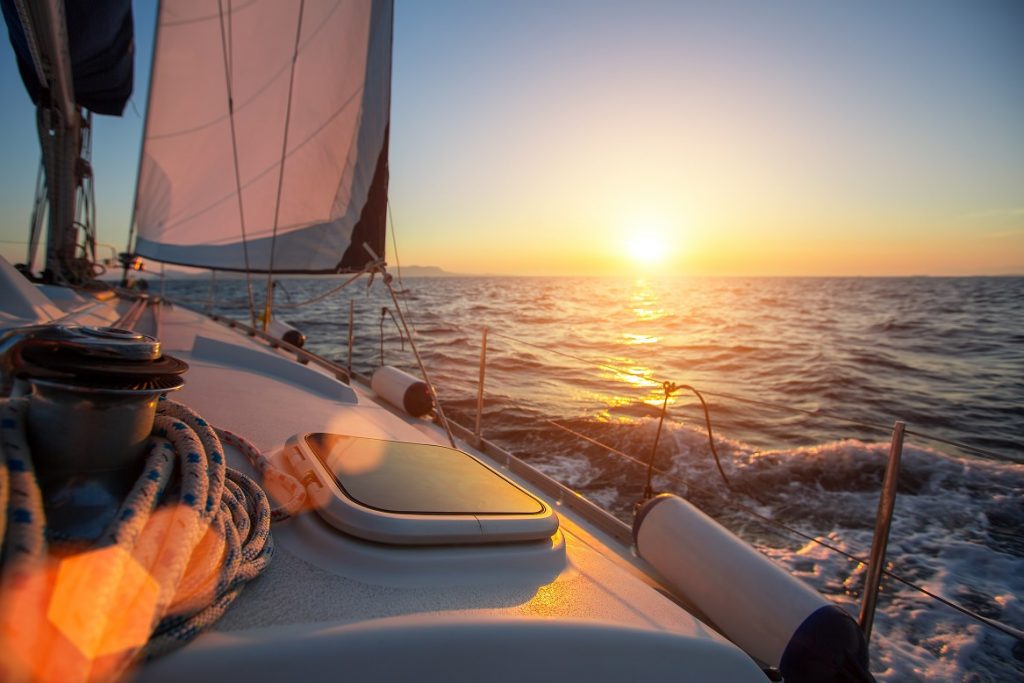 Sailing, sunset, last-minute, vacante,